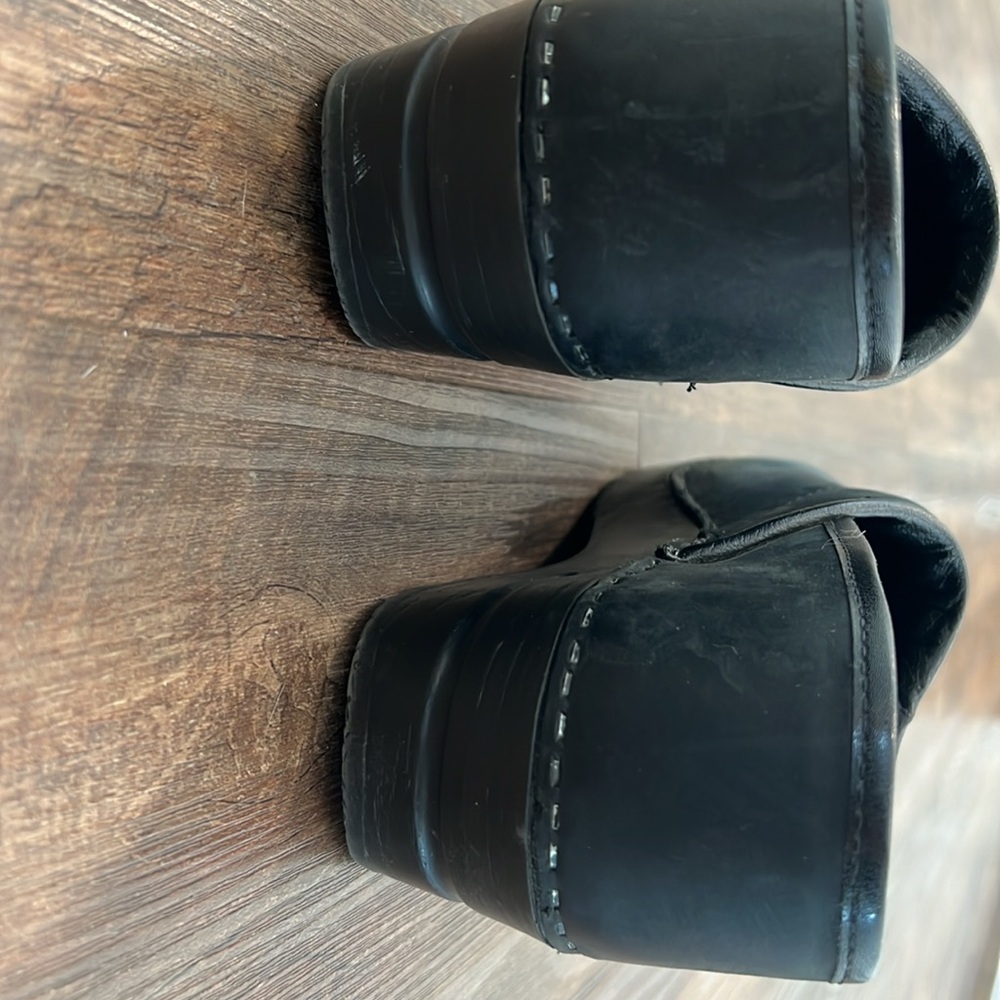 Dansko shoes - Picture 2 of 5